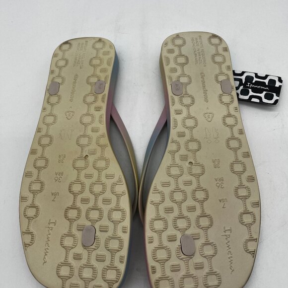 Ipanema Fever Print Flip Flops NWT - Picture 2 of 3